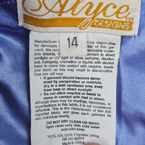 Alyce Designs Gown Womens 14 Purple Beaded Halter Whimsical Prom Dress 90s Silk - Picture 2 of 12